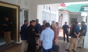 Komisi I DPRD Provinsi Gorontalo Saat Mendatangi Kantor KPU Provinsi Gorontalo