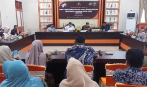Ketua komisi I Deprov Aw Thalib Melakukan Rapat Bersama Dengan Penyelanggara di Boalemo