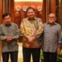 Ketua Umum DPP Partai Golkar, Airlangga Hartarto dan para senior Golkar