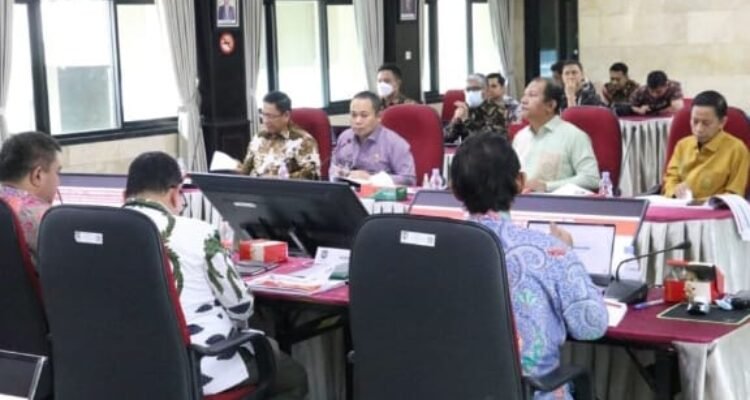 Penjabat Gubernur (Penjagub) Gorontalo Ismail Pakaya,saat melaporkan kinerjanya ke Kementrian Dalam Negeri