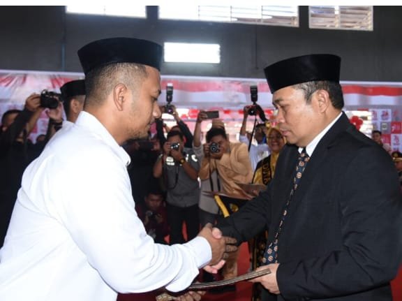 Penyerahan remisi yang diserahkan secara simbolis oleh Penjabat Gubernur Ismail Pakaya, kepada perwakilan 579 narapidana (Napi) di Lembaga Pemasyarakatan (Lapas) se-Gorontalo, dalam rangka hadiah kemerdekaan HUT ke-78