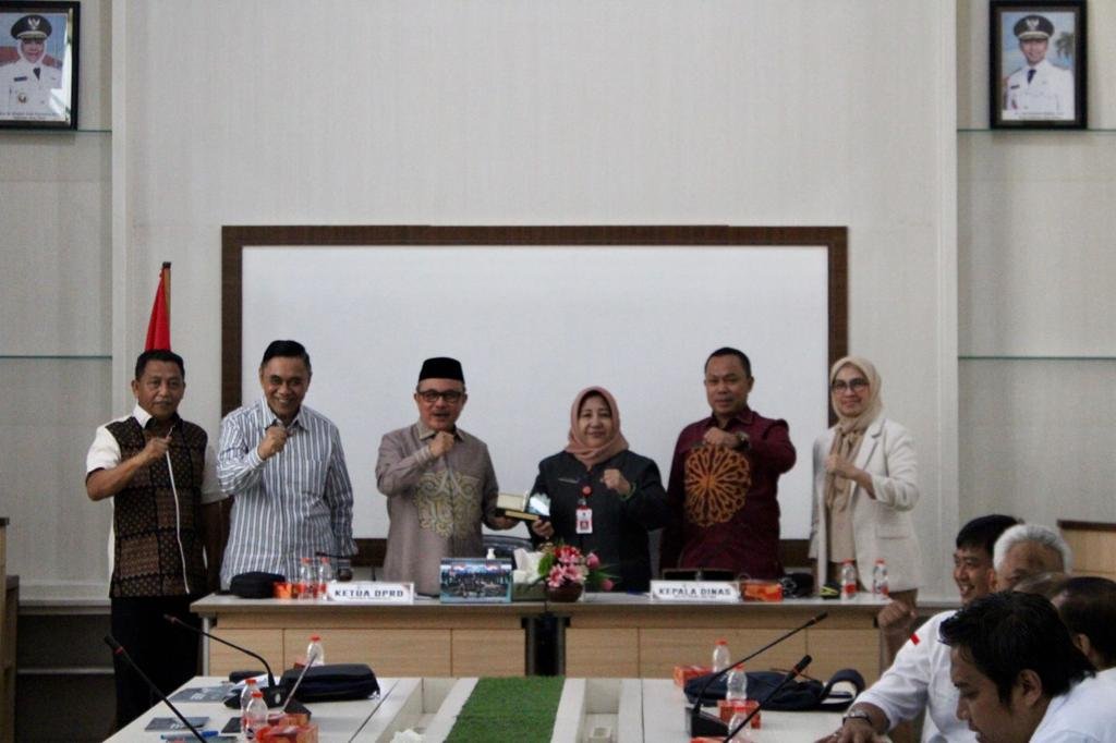 Pansus DPRD Provinsi Gorontalo Melakukan Kunjungan Kerja ke DPM PTSP Jawa Timur