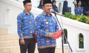Pj. Bupati Boalemo, Sherman Moridu saat memimpin apel KORPRI. (Foto: Humas)