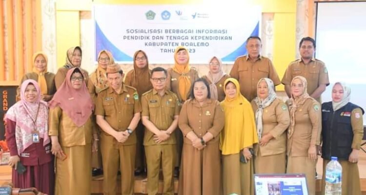 Sosialisasi berbagai informasi pendidik dan kependidikan