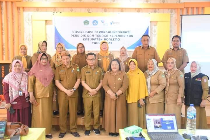 Sosialisasi berbagai informasi pendidik dan kependidikan