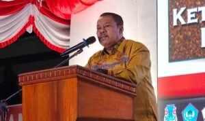 Ketua DPRD Provinsi Gorontalo Paris Jusuf