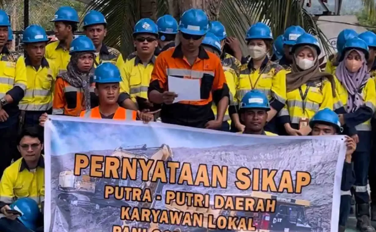 Karyawan Lokal Pani Gold Project