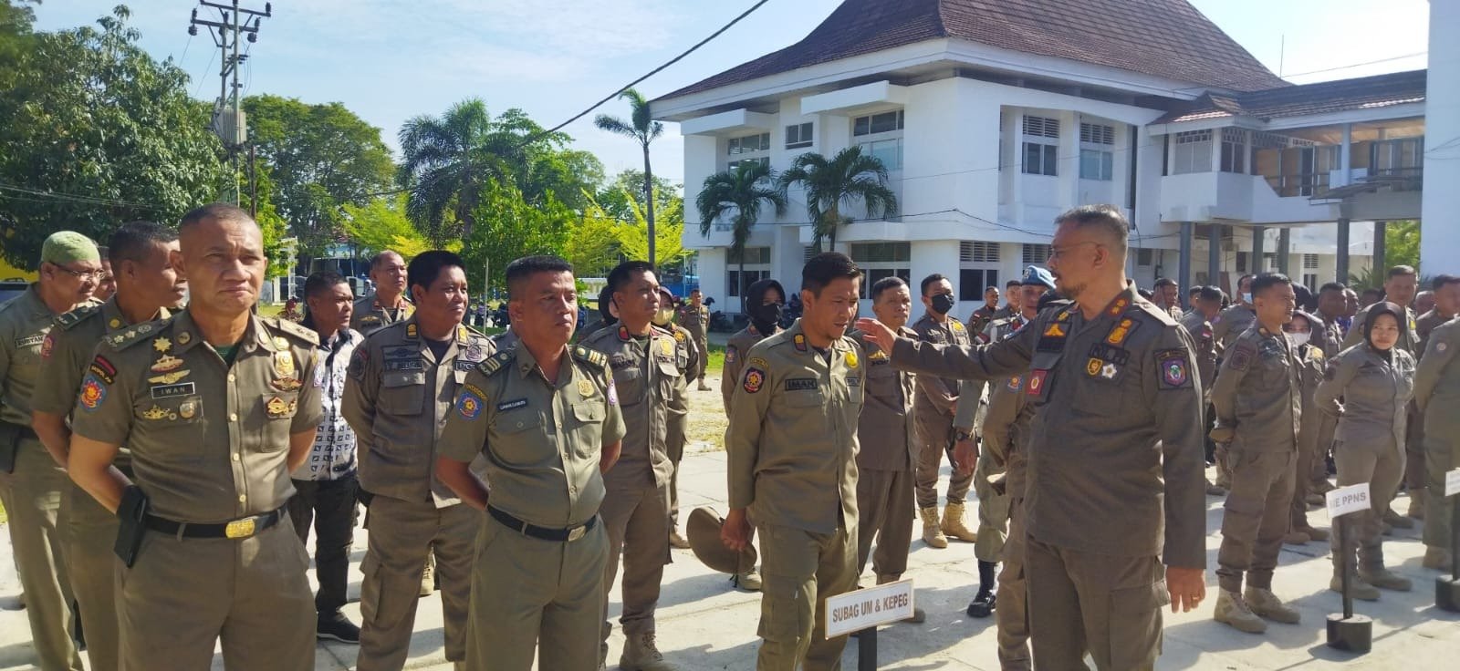 Sidak Kasatpol Provinsi Gorontalo Terhadap Personil Satpol.