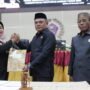 DPRD Pohuwato dan Wakil Bupati Pohuwato pada Rapat Paripurna Persetujuan Ranperda APBD 2024 Menjadi Perda