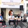 Kepala Dinas Kominfotik Provinsi Gorontalo Rifli Katili dan jajaran Kepala Bidang, saat memimpin Rapat Evaluasi Akhir Tahun bertempat di Tamendao Beach, Kota Gorontalo, Rabu (8/11/2023).