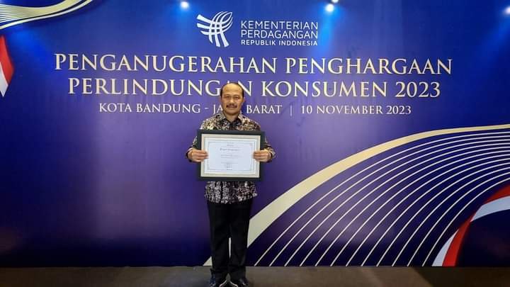 Penjabup Boalemo Sherman Moridu saat menghadapi penganugrahan penghargaan perlindungan konsumen 2023