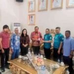 Penjabat Gubernur Gorontalo Ismail Pakaya Menerima Komisi Informasi (KI) kemarin