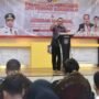 Penjabat Gubernur Gorontalo Ismail Pakaya Memberikan Sambutan kepada Perhimpunan Mahasiswa Hukum Indonesia (DPC PERMAHI) Gorontalo oleh Ketua Dewan Pembina Pusat Kajian Politik dan Keamanan (Puspolkam) Indonesia Firman Jaya Daeli, di Aula Rumah Dinas Gubernur, Minggu (12/11/2023). (Foto : Haris)