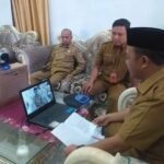 Penjabat Bupati kabupaten Boalemo, Sherman Moridu saat membuka secara daring rapat koordinasi tindak lanjut Beasiswa Indonesia Emas Daerah
