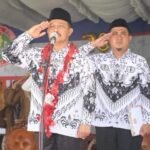 Penjabup Boalemo Sherman Moridu saat memimpin upacara Hari Guru Nasional