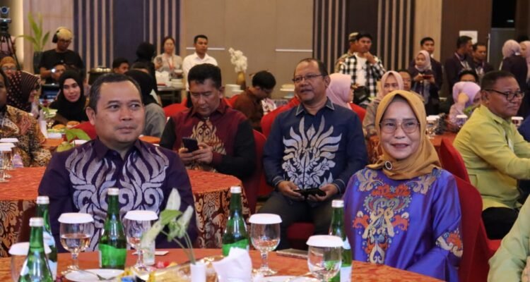 Siti Nur’ain Sompie Aleg Komisi I Menghadiri Seminar APPSI