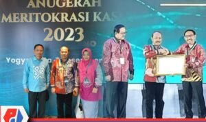 Penerimaan Penghargaan Anugerah Meritokrasi KASN 2023