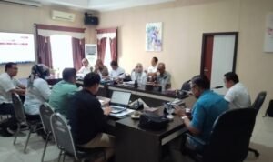 Rapat Bersama Komisi I Deprov Bersama Dinas Penanaman Modal Pelayanan Terpadu Satu Pintu (PM-PTSP), Biro Hukum Setda Provisi Gorontalo, Dan Dinas Kehutanan dan Lingkungan Hidup, Rabu (10/01/2024).