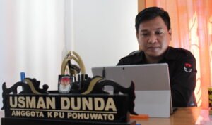 Komisioner KPU Pohuwato Usman Dunda