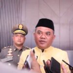 Ketua DPRD Pohuwato Nasir Giasi saat diwawancarai awak media