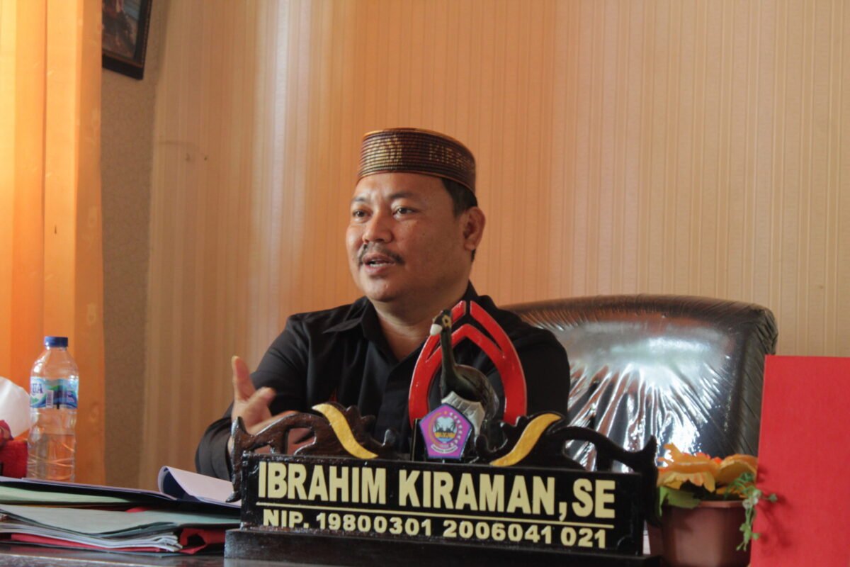 Kepala Dinas Perindagkop Pohuwato Ibrahim Kiraman