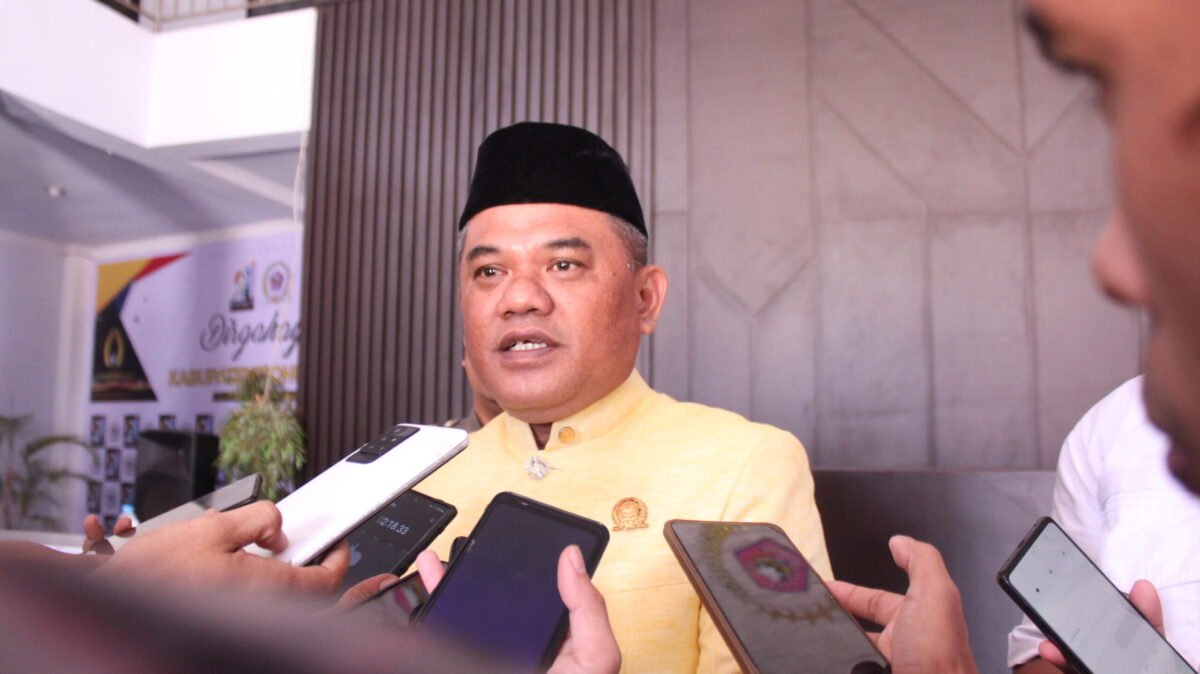 Ketua DPRD Nasir Giasi