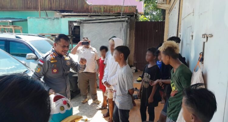 Masran Rauf Beri Teguran Terhadap Kelompok Badut