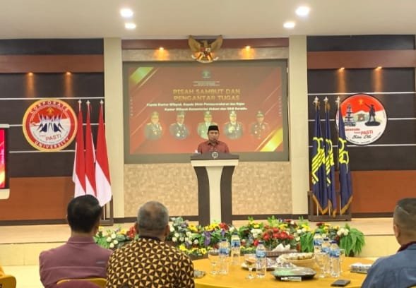 Penjabat Gubernur Gorontalo Ismail Pakaya saat memberikan sambutan pada acara pisah sambut Kepala Kantor Wilayah Kementerian Hukum dan HAM Gorontalo,