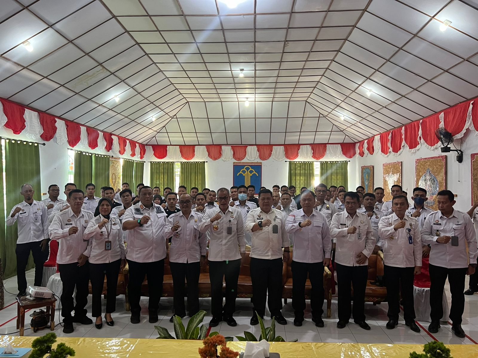 Kepala Kantor Wilayah Kemenkumham Gorontalo, Pagar Butar Butar melakukan kunjungan kerja ke Lapas Kelas IIB Boalemo