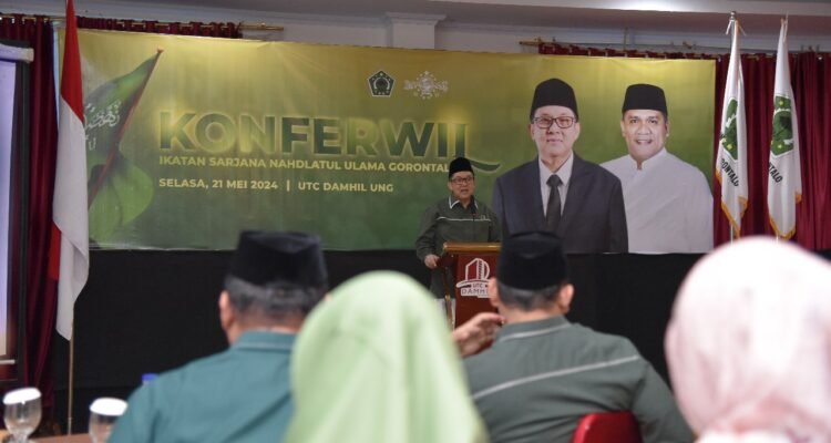 Ketua Umum Pengurus Pusat Ikatan Sarjana Nahdlatul Ulama (ISNU) Prof. Dr. H. Ali Masykur Musa, M.Si., M.Hum