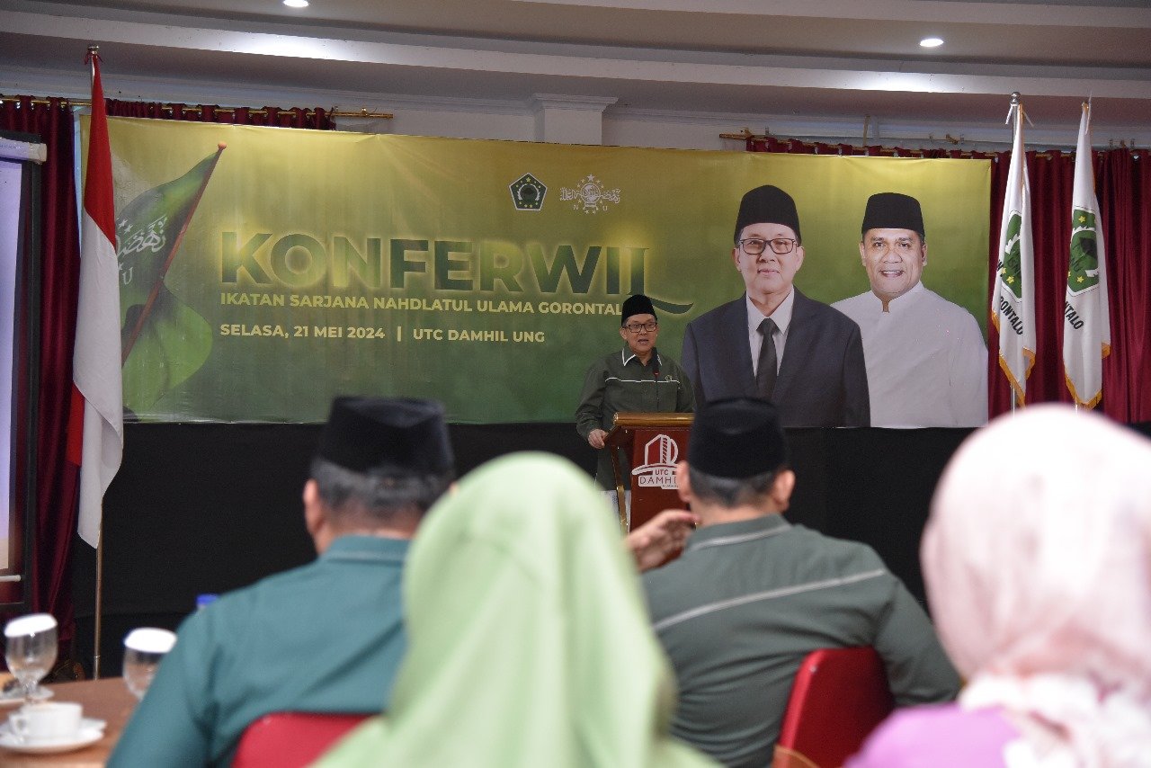 Ketua Umum Pengurus Pusat Ikatan Sarjana Nahdlatul Ulama (ISNU) Prof. Dr. H. Ali Masykur Musa, M.Si., M.Hum