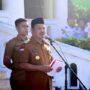 Pj Bupati Boalemo, Sherman Moridu saat memimpin apel awal bulan di lingkungan Pemkab Boalemo