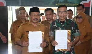 Penandatangan NPHD dilakukan oleh Pj Bupati Boalemo, Sherman Moridu dengan Danrem 133 Nani Wartabone Brigjen TNI Hari Pahlawantoro