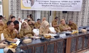 Pj Sekda Kabupaten Boalemo, Rahmat Biya saat menghadiri Rapat Koordinasi dan Evaluasi penyerapan APBD dan APBN Pemkab Boalemo tingkat Provinsi Gorontalo
