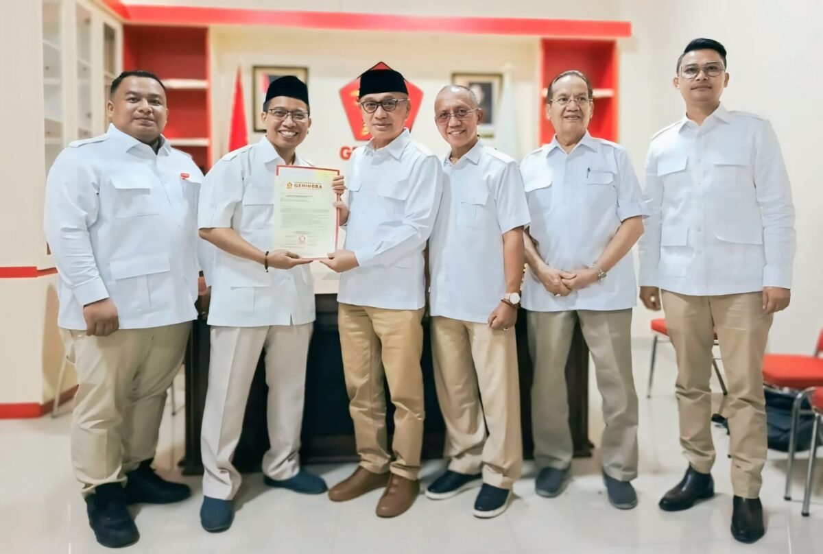 Bapaslon Saipul Mbuinga - Iwan Adam Terima Rekomendasi Partai Gerindra