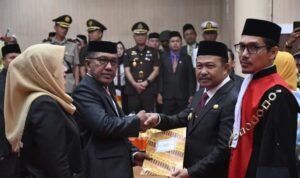 Sherman Moridu Hadiri pelantikan Anggota DPRD Boalemo Periode 2024 - 2029