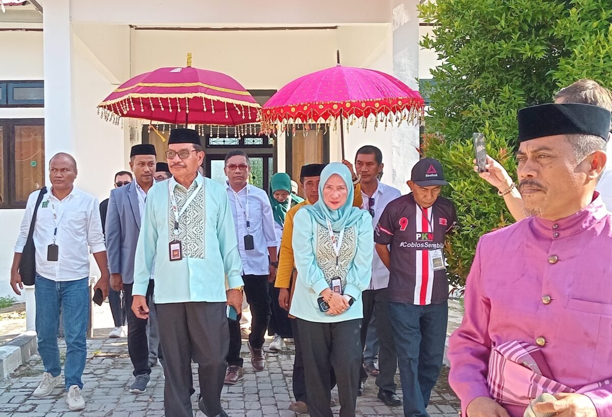 Pasangan calon Bupati dan Wakil Bupati Pohuwato, Yusri M. Helingo dan Fatmawaty Syarief