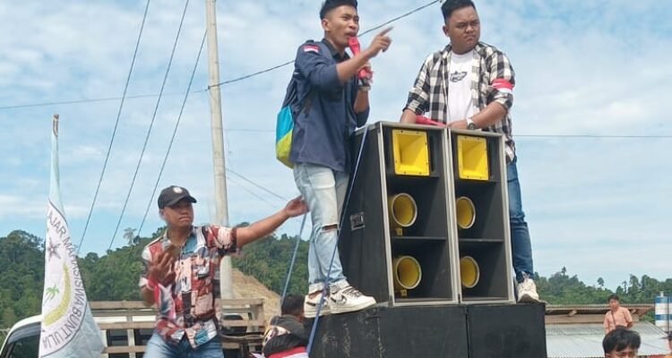 Anak Cucu Penambang Pohuwato (ANCAM)