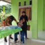 Pemberian imunisasi pada balita oleh UPTD Puskesmas Berlian