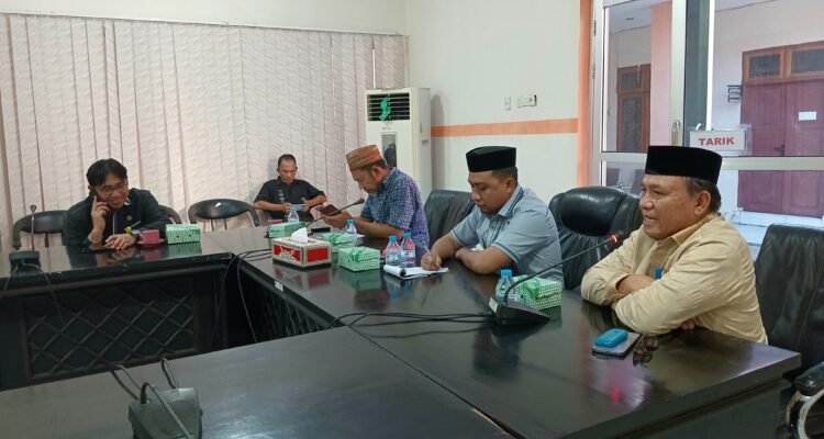 Komisi Satu DPRD Pohuwato Gelar Rapat Bersama Kepala - Kepala Puskesmas