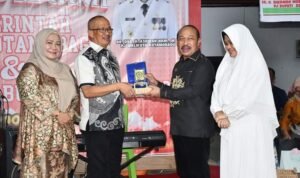 Penjabat Bupati Boalemo, Sherman Moridu saat menerima kunjungan kerja Walikota Kotamobagu