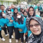 Kapus UPTD Puskesmas Berlian, Novita Kunusa bersama para Nakes