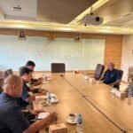 Ketua Komisi III DPRD Pohuwato Nasir Giasi mendampingi Bupati Pohuwato Saipul Mbuinga temui Plt. Direktur Jenderal Perhubungan Udara, Lukman F. Laisa di Jakarta