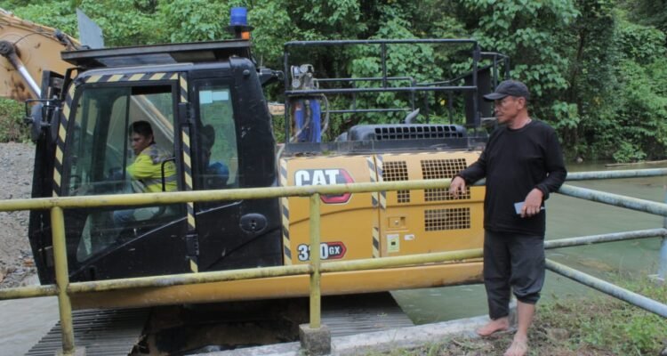 Proses Pengerukan Sedimentasi