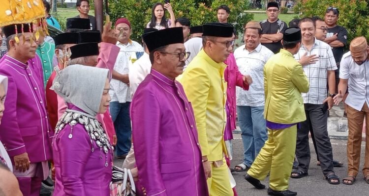 Bupati Boalemo Rum Pagau Jalani Prosesi Adat Moloopu