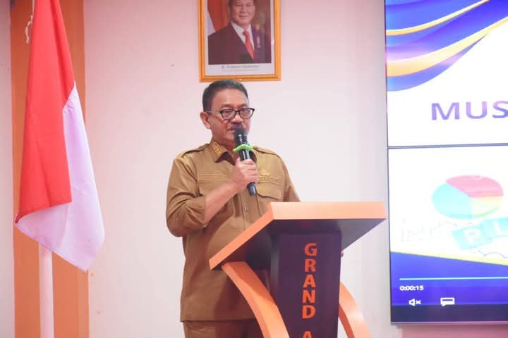 Bupati Boalemo, Drs. Rum Pagau saat membuka musrembang penyusunan RKPD tahun 2026