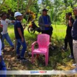 Aleg Abdurrahman Genti bersama tim PLN saat meninjau lokasi titik koordinat perencanaan pembangunan jaringan listrik
