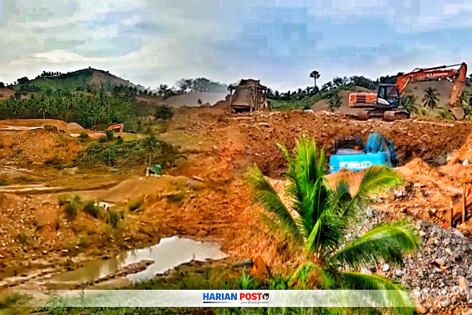 Tampak kerusakan lingkungan akibat aktivitas pertambangan ilegal desa Dulupi (Foto: harianpost/Isham)