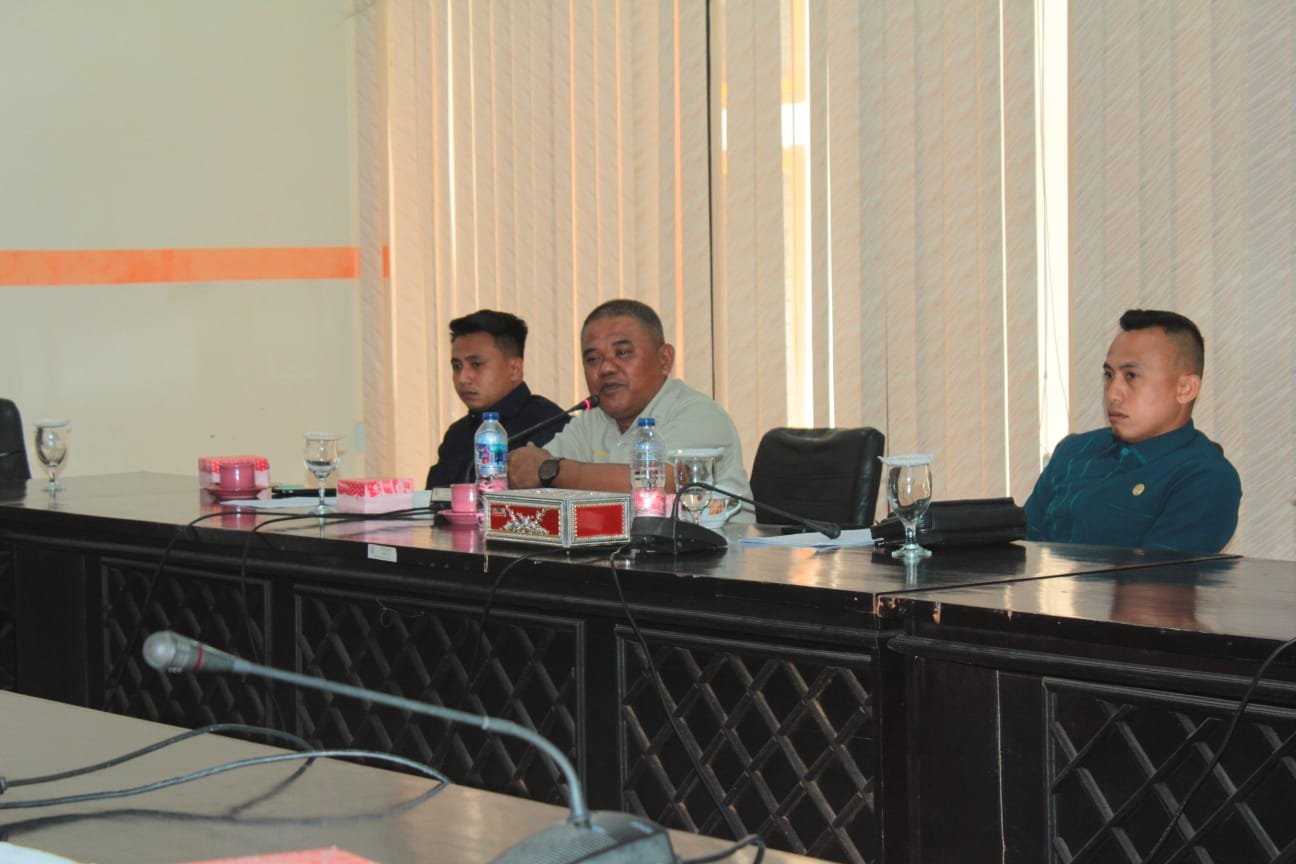 Anggota Pansus I Nasir Giasi Sampaikan usulan pada pembahan Ranperda