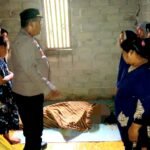 Sabtu pagi, Kepolisian Polres Pohuwato Datangi Korban Tewas di Banjir Wanggarasi (Foto Humas Polres Pohuwato)